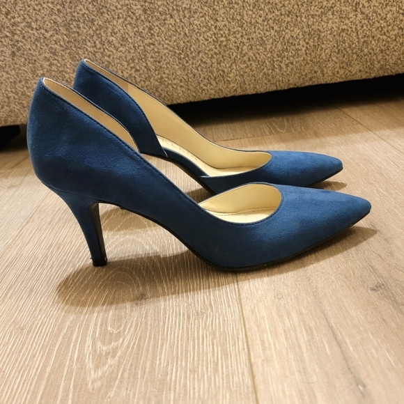 Anne Klein (iflex) | Blue Suede | D'Orsay Heels | Size 6 M - Picture 5 of 10